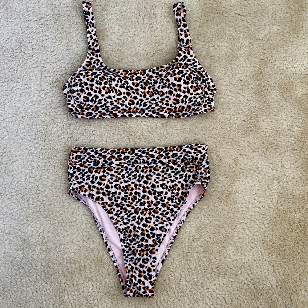 Xhilaration pink brown cheetah print high waisted cheeky bikini medium